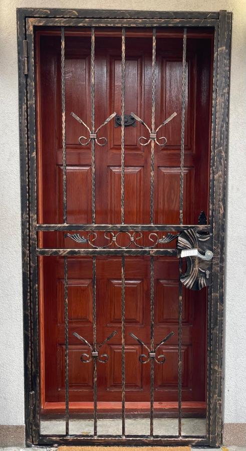 Old Town Home Sarajevo Bagian luar foto